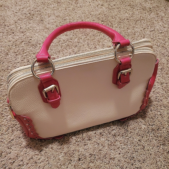 🌷Ladies cream and pink lace purse